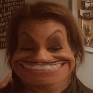 Meet your Posher, Joy